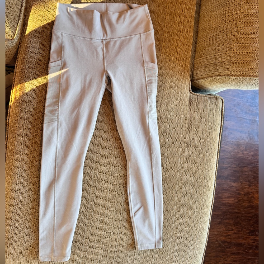 Women’s Fabletics leggings